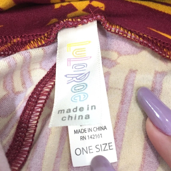 SALE LuLaRoe Red Orange Stripes One Size Leggings - Picture 2 of 2